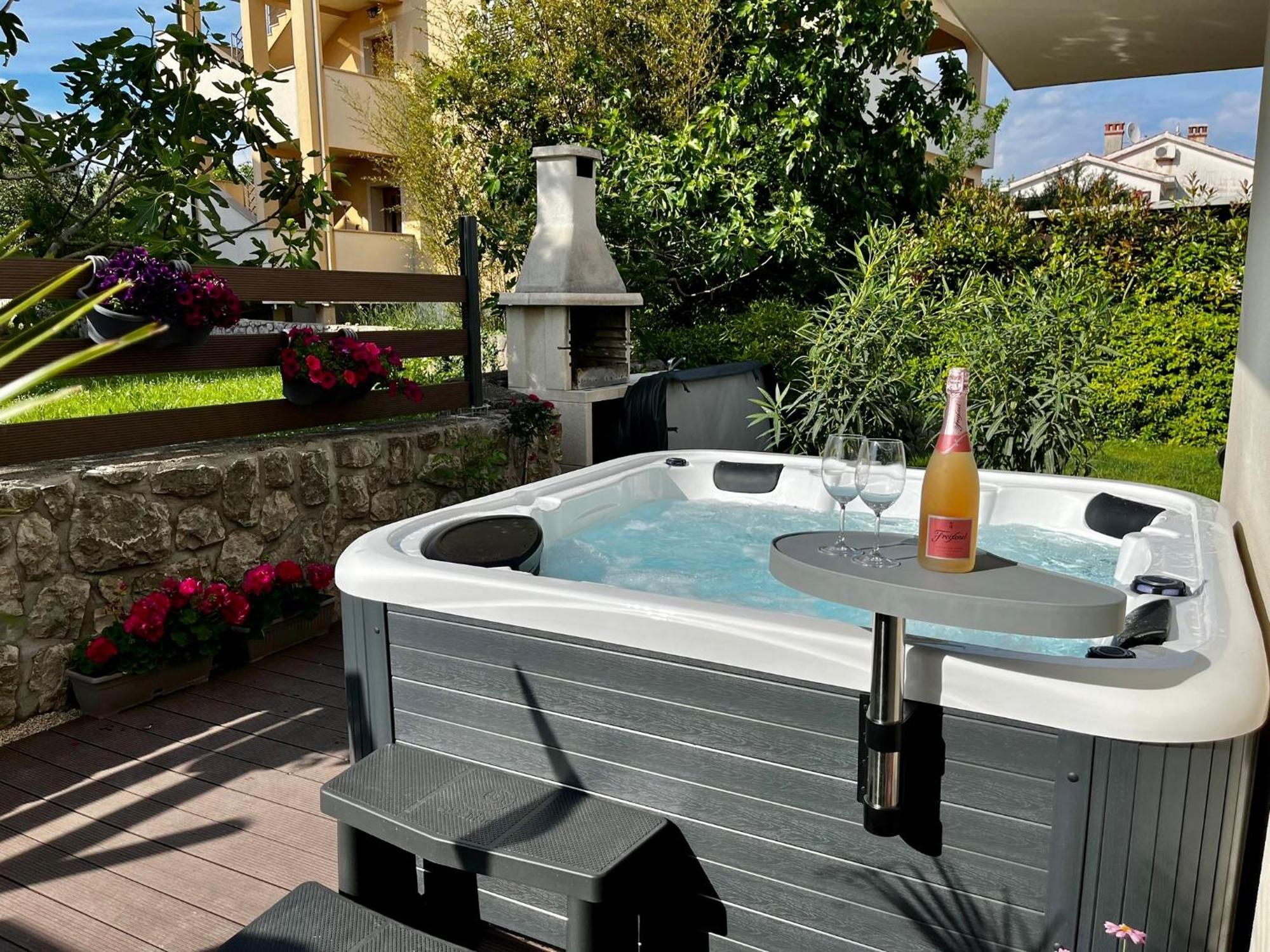 Studio Apartment Rosa Krk Krk Town Εξωτερικό φωτογραφία